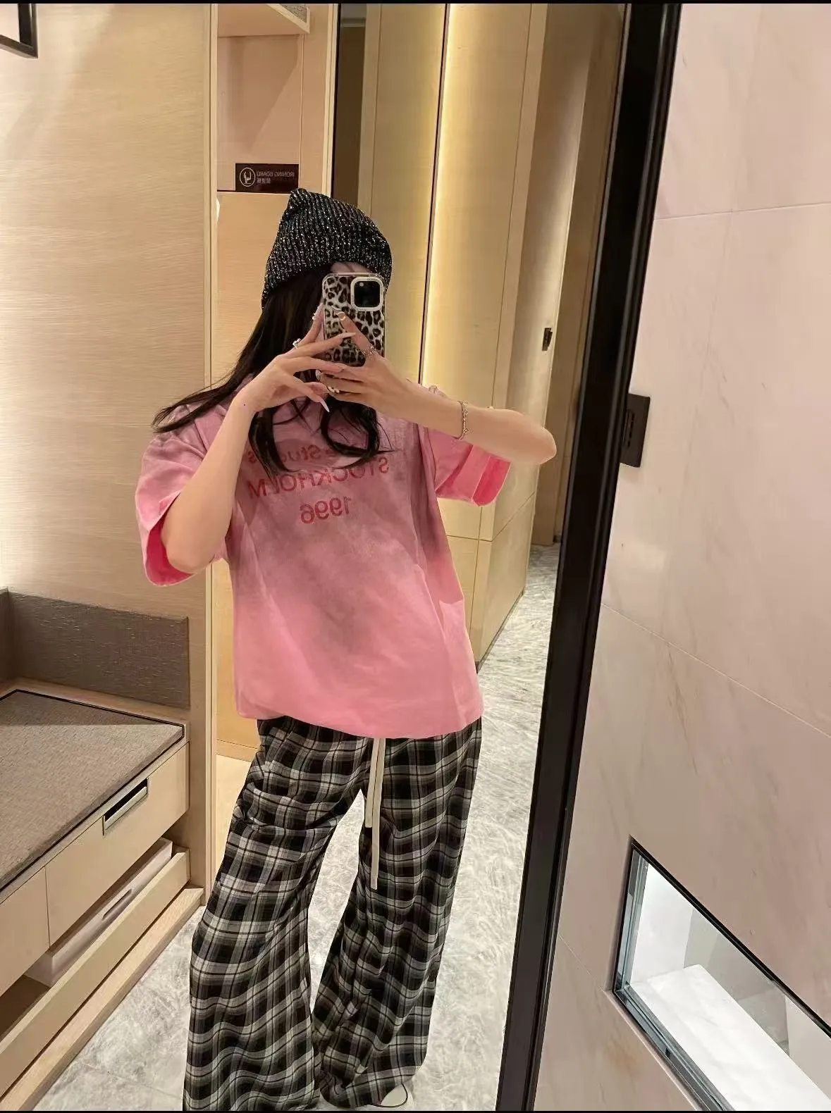 Acne Retro